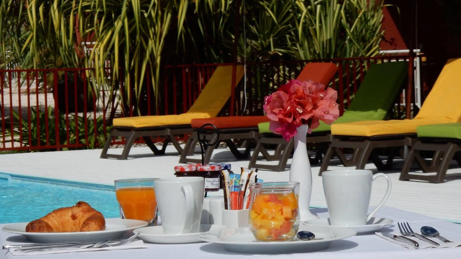 Orient Bay Palm Court Residence מלון