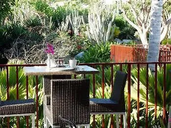Orient Bay Palm Court Residence 3*, Orient Bay סן מרטן/סנט מארטן